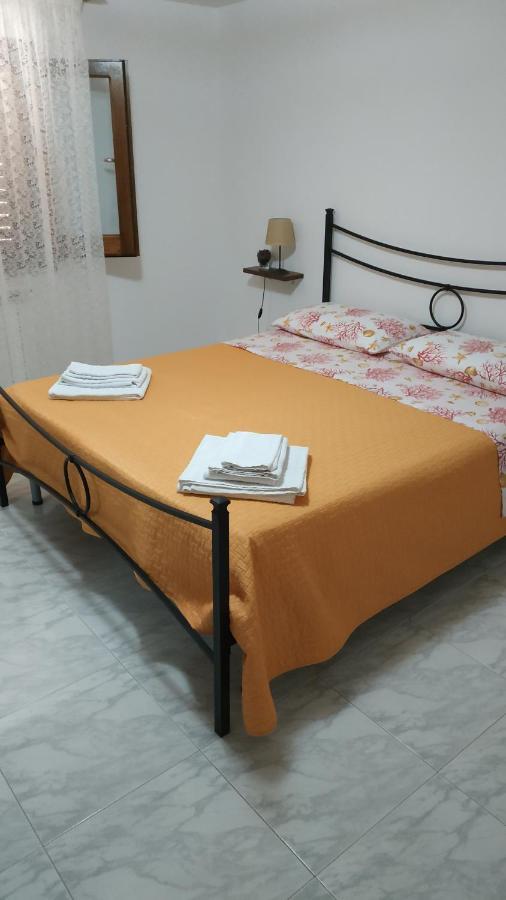 B&B Antiche Terme Castelsardo Bagian luar foto